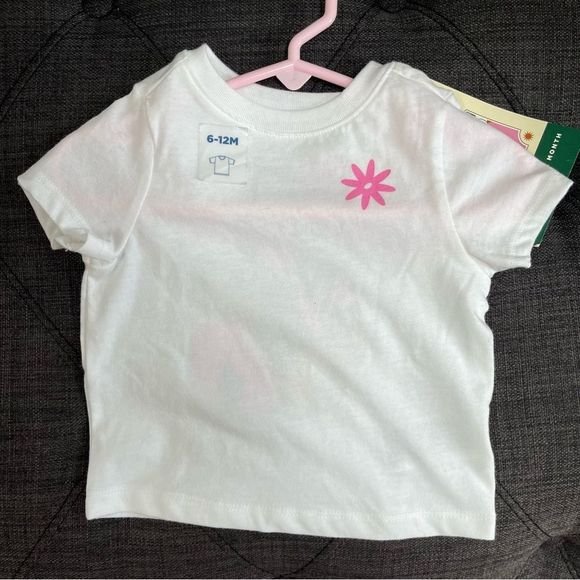 Kids Old Navy t-shirt - Picture 2 of 8